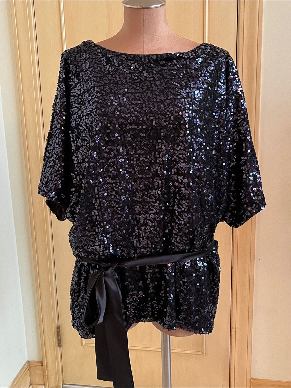 XSCAPE Event Holiday Blouson Split Dolman SLV Belted Navy/Black Sequin Top 18W